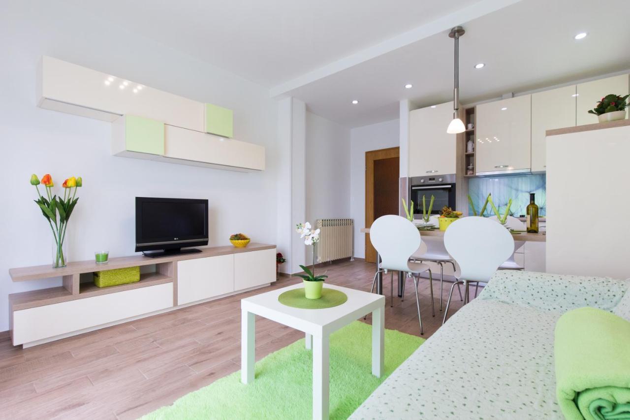 Apartment Close To Krk Town Centre ภายนอก รูปภาพ
